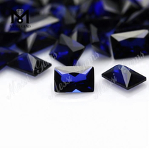 Syntetisk baguette safirbl&aring; korund