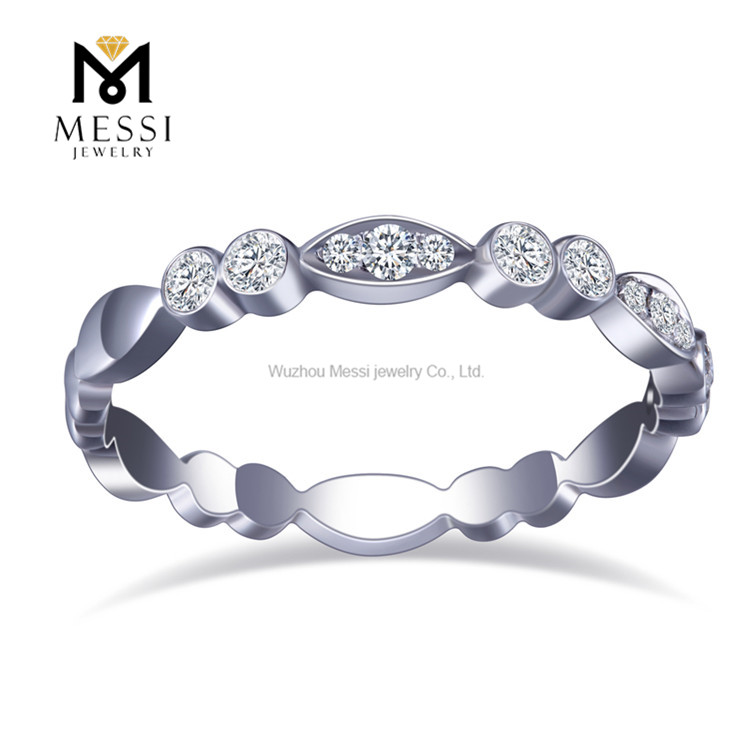 18K Aurum Bezel Set Moissanite circulum album aurum moissanite proelio annulos pro mulieribus