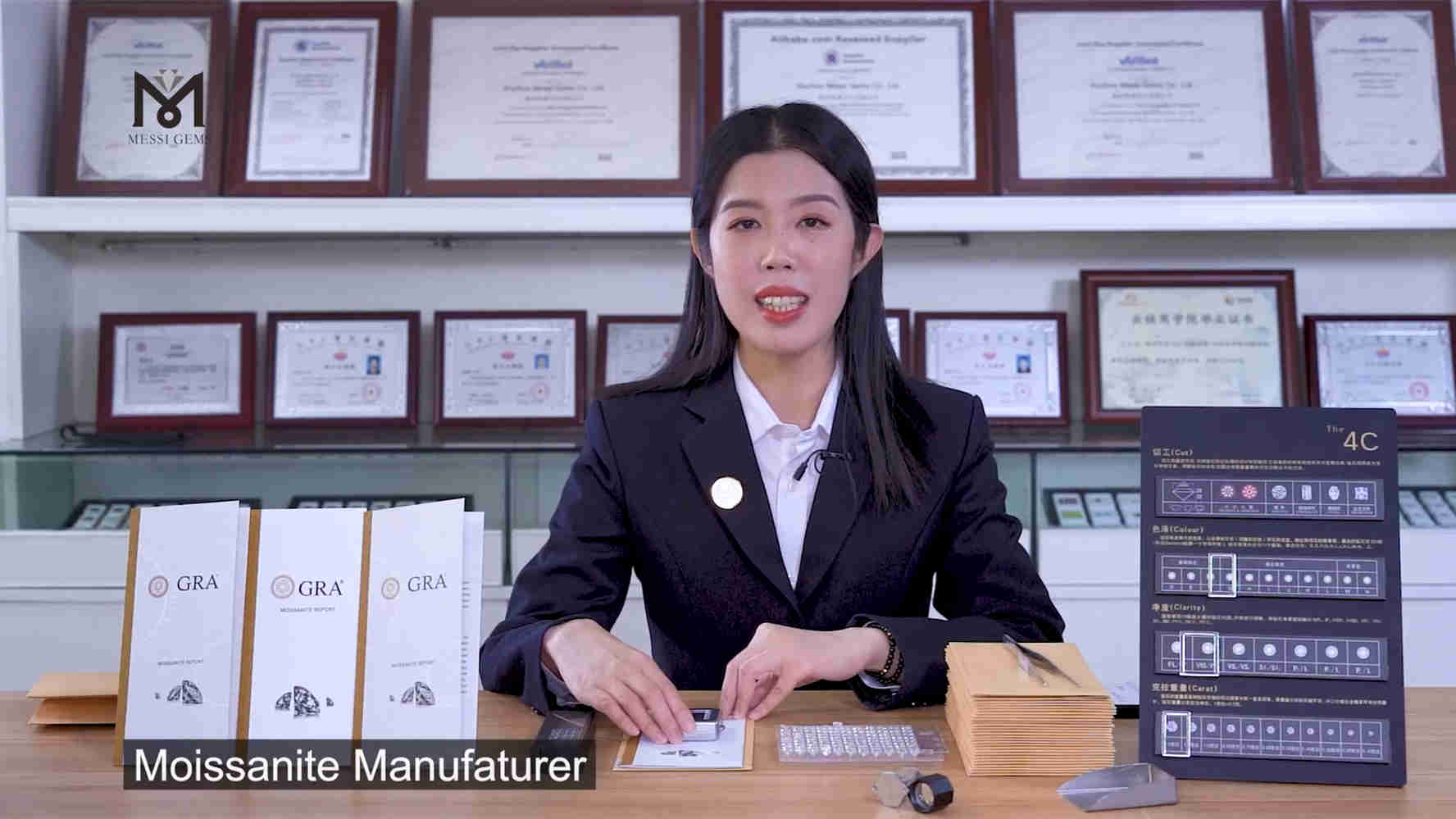 moissanite stone.jpg